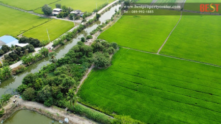 ขาย ที่ดินเปล่า ริม ถนน ทางหลวง 346 ปทุม - บางเลน หน้ากว้าง 120 เมตร รูปแปลงที่ดินสวย